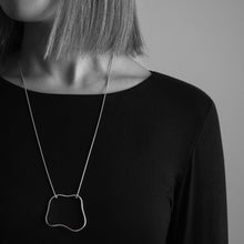 Load image into Gallery viewer, Curves16 | Necklace
