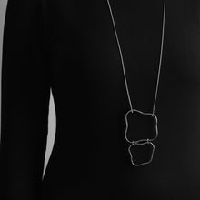 Load image into Gallery viewer, Curves17 | Necklace
